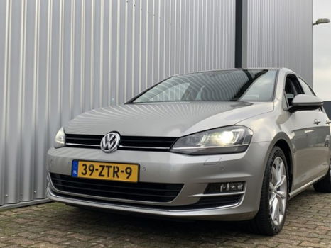 Volkswagen Golf - 1.4 TSI Highline Navigatie | Xenon | Climate | Cruise - 1