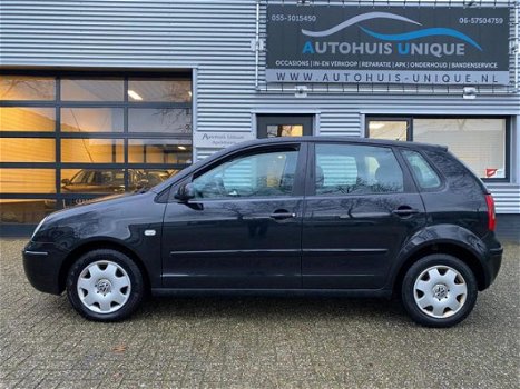 Volkswagen Polo - 1.2 5 deurs, elektr. Pak-airco - 1