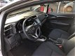 Honda Jazz - 1.3 i-VTEC Comfort Navigatie In nieuwstaat Jazz automaat met Navi 15278 - 1 - Thumbnail