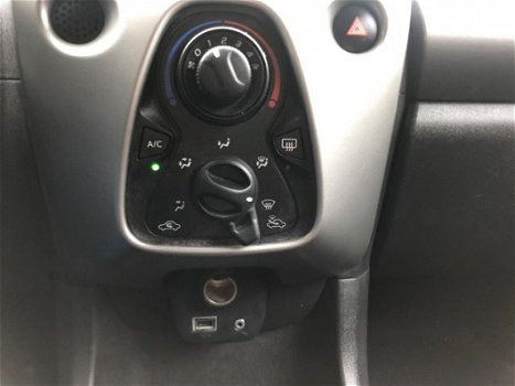 Citroën C1 - 1.0 e-VTi Feel AIRCO LED ORG 34144 KM NAP 5 DEURS AUX USB LUXE UITVOERING NETTE C1 - 1