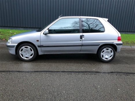 Peugeot 106 - 1.6 XR Nap, Automaat , Nieuwe Apk, Aux, Usb - 1