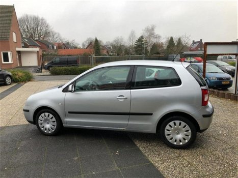 Volkswagen Polo - 1.2-12V Highline AIRCO/ELEKTRISCHE RAMEN - 1