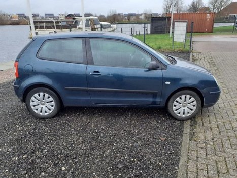 Volkswagen Polo - 1.2-12V Comfortline APK 08-2020 nw Koppeling - 1