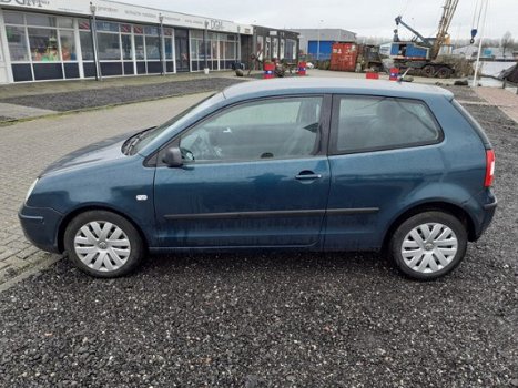 Volkswagen Polo - 1.2-12V Comfortline APK 08-2020 nw Koppeling - 1