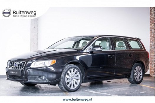 Volvo V70 - T4 Automaat Limited Edition| Luxury line Aut Schuifdak elek. / Elek. verstelbare stoelen - 1