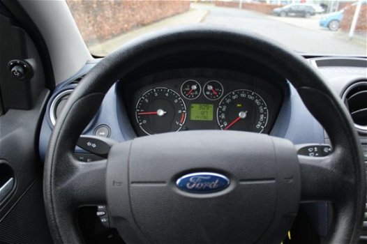 Ford Fiesta - 1.4-16V Ambiente 1e Eigen. Airco. Elek. Ramen. AUX. MF-stuur - 1