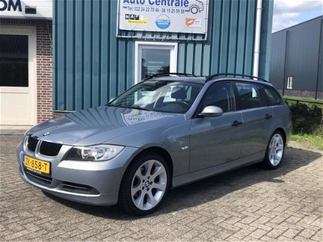 BMW 3-serie Touring - 320i 93DKM PANO, AUTOMAAT - 1