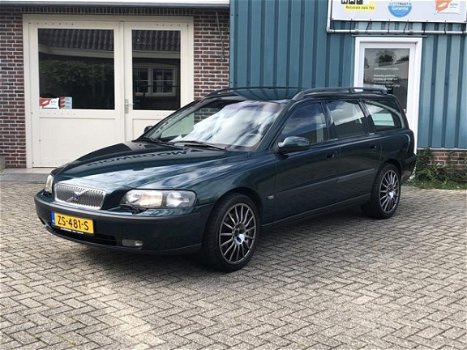 Volvo V70 - 2.4T youngtimer Nieuwe distributie - 1