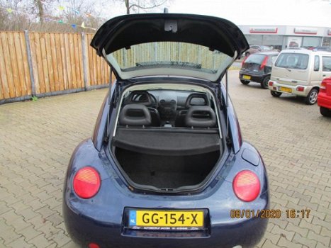 Volkswagen New Beetle - 2.0 Highline - 1