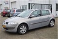 Renault Mégane - 1.4-16V Expression Comfort - 1 - Thumbnail