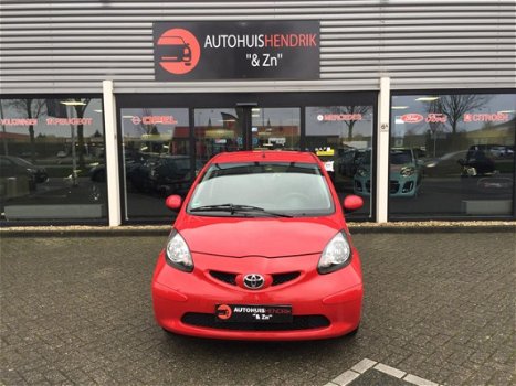 Toyota Aygo - 1.0 12v vvt-i 5 drs, vol optie, s airco, elec-paket, cd, cv, 20x op voorraad va 3450, - 1