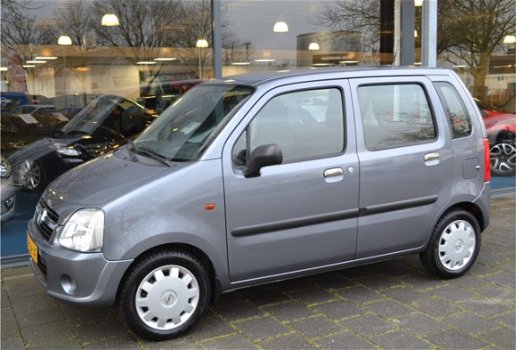 Opel Agila - 1.2-16V Essentia | Elektrische ramen | MP3 speler | Trekhaak | - 1