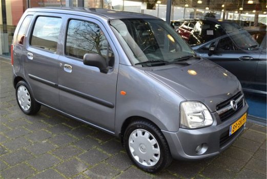 Opel Agila - 1.2-16V Essentia | Elektrische ramen | MP3 speler | Trekhaak | - 1