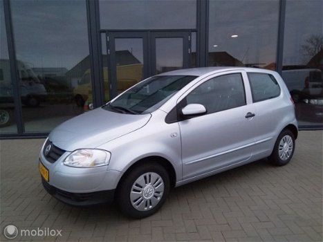 Volkswagen Fox - 1.2 Trendline met airco en weinig km, s - 1