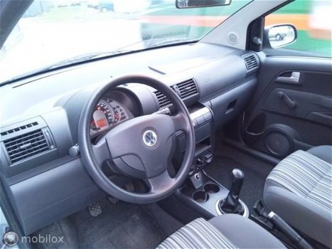 Volkswagen Fox - 1.2 Trendline met airco en weinig km, s - 1