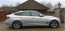 BMW 3-serie Gran Turismo - Sport / 360 graden camera / Head-up display / Pano dak