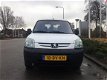 Peugeot Partner - 170C 2.0 HDI Avantage AIRCO/ELEK.RAMEN/2SLEUTELS/WEINIG KM/ONDERHOUDBOEKJES/ - 1 - Thumbnail