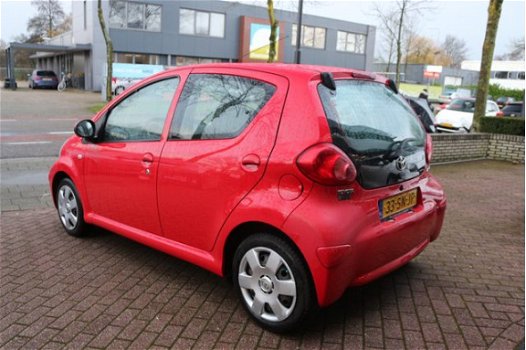 Toyota Aygo - 1.0-12V + Nederlandse Auto NAP Electr. ramen Zondag a.s. open - 1