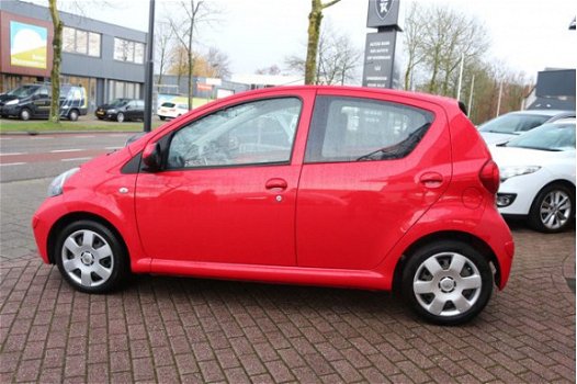 Toyota Aygo - 1.0-12V + Nederlandse Auto NAP Electr. ramen Zondag a.s. open - 1