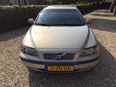 Volvo V70 - 2.4 Comfort Line - 1