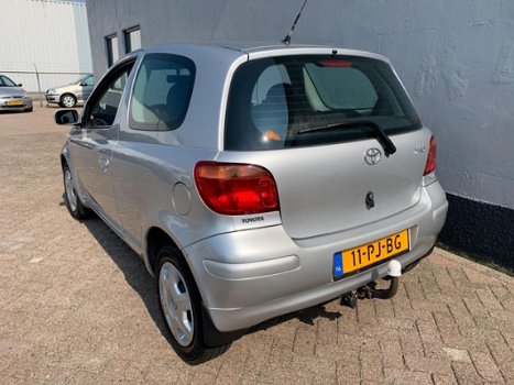 Toyota Yaris - 1.3 VVT-i Sol Automaat - 1e Eigenaar - 1