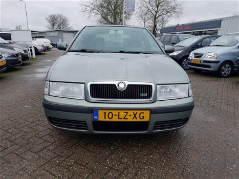 Skoda Octavia - 2.0 Kompas Airco automaat - 1