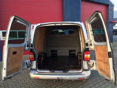 Volkswagen Transporter - 2.5 TDI 340 Trendline DC L2 H1VERLENGD AIRCO AUTOMAAT DUBBEL CABINE LEER - 1