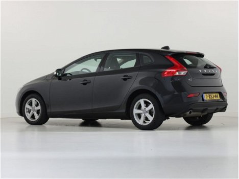 Volvo V40 - 2.0 D4 191 PK 6-Bak Kinetic (BNS) - 1