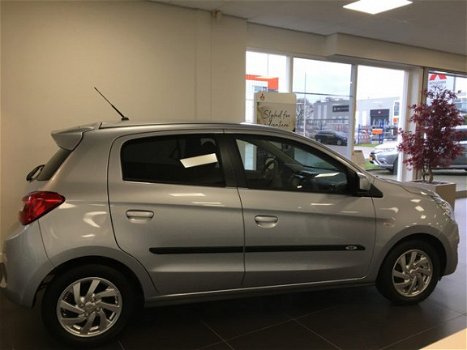 Mitsubishi Space Star - 1.0 Libelle Edition (Navigatie * Camera * Armsteun) Inclusief € 1.000, - voo - 1