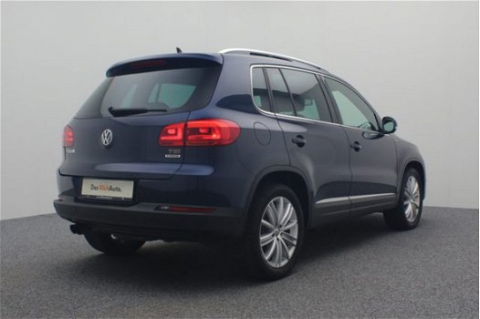 Volkswagen Tiguan - 1.4 TSI 160PK DSG Life All-Inclusive | Navigatie | Panoramadak | Trekhaak wegkla - 1