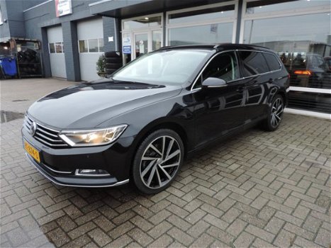 Volkswagen Passat Variant - 1.6 TDI Highline 50 procent deal 7475, - ACTIE App-Connect / Keyless GO - 1