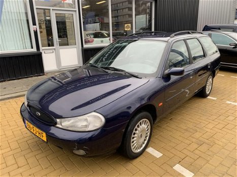 Ford Mondeo Wagon - 2.0-16V Business Edition Automaat - 1