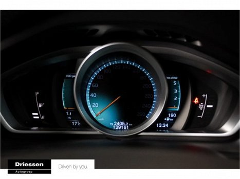 Volvo V40 - 1.6 D2 Momentum - 1