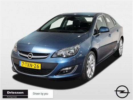 Opel Astra - 1.4 Turbo Cosmo 140PK - 1