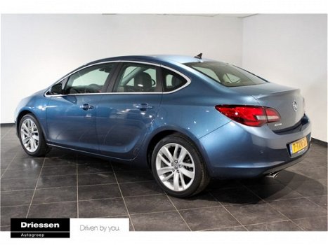 Opel Astra - 1.4 Turbo Cosmo 140PK - 1