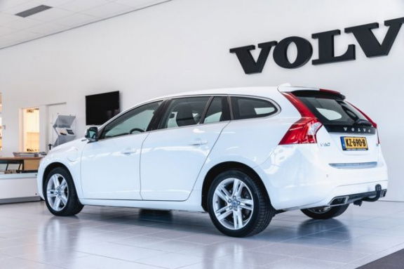 Volvo V60 - D5 Twin Engine Edition, Business Pack Connect - Afbeelding 3