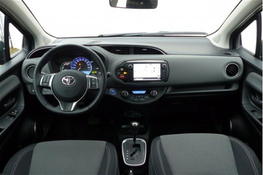 Toyota Yaris - 1.5 Hybrid Lease Limited Bi-Tone AUTOMAAT NAVI CLIMA CAMERA BLUETOOTH HYBRIDE - 1