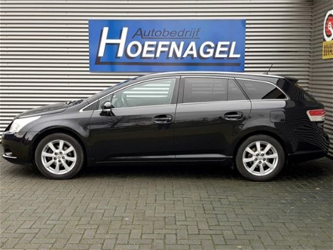 Toyota Avensis Wagon - 2.0 VVTi Panoramic Business Special - 1