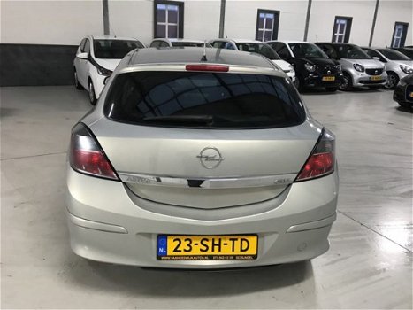 Opel Astra GTC - 1.6 Sport AIRCO / AUDIO / LMV / CV OP AFSTAND - 1