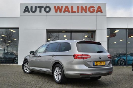 Volkswagen Passat Variant - 1.6 TDI Automaat Ergo Stoelen Navigatie Clima Cruise Control Lmv - 1