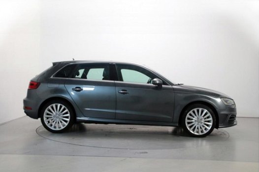 Audi A3 Sportback - 1.4 e-tron PHEV Ambition Pro Line plus S-Line Navigatie Half-Leder LED Climate C - 1