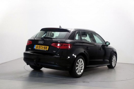 Audi A3 Sportback - 1.6 TDI ultra Edition Xenon Navigatie Pro Parkeersensoren Climate Control - 1