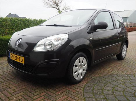 Renault Twingo - 1.2 Authentique | 115.000 KM NAP | Elektrische ramen | Trekhaak | - 1