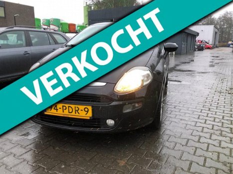 Fiat Punto Evo - 1.3 M-Jet Dynamic Motor loopt niet goed tikt - 1