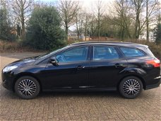 Ford Focus - STATION 1.6 TI/VCT TREND