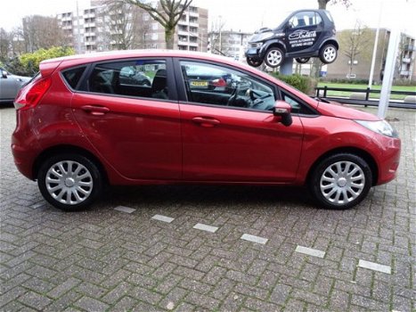 Ford Fiesta - 1.25 60PK Limited 5-Deurs Airco PDC - 1