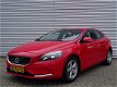 Volvo V40 - 1.6 D2 SUMMUM BNS PACK / 1e EIGENAAR - 1 - Thumbnail