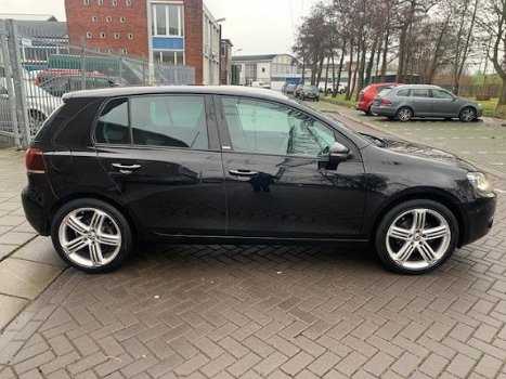 Volkswagen Golf - 1.6 TDI Highline - 1