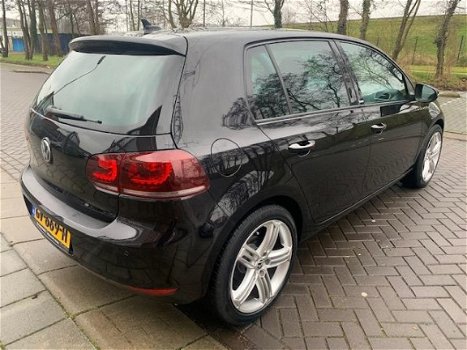 Volkswagen Golf - 1.6 TDI Highline - 1