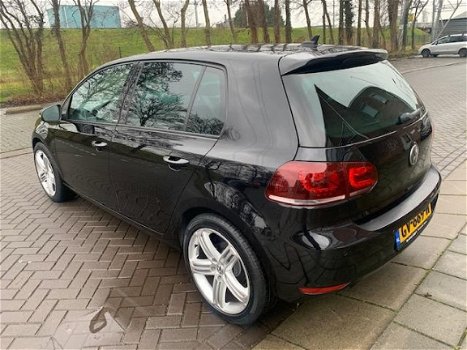 Volkswagen Golf - 1.6 TDI Highline - 1